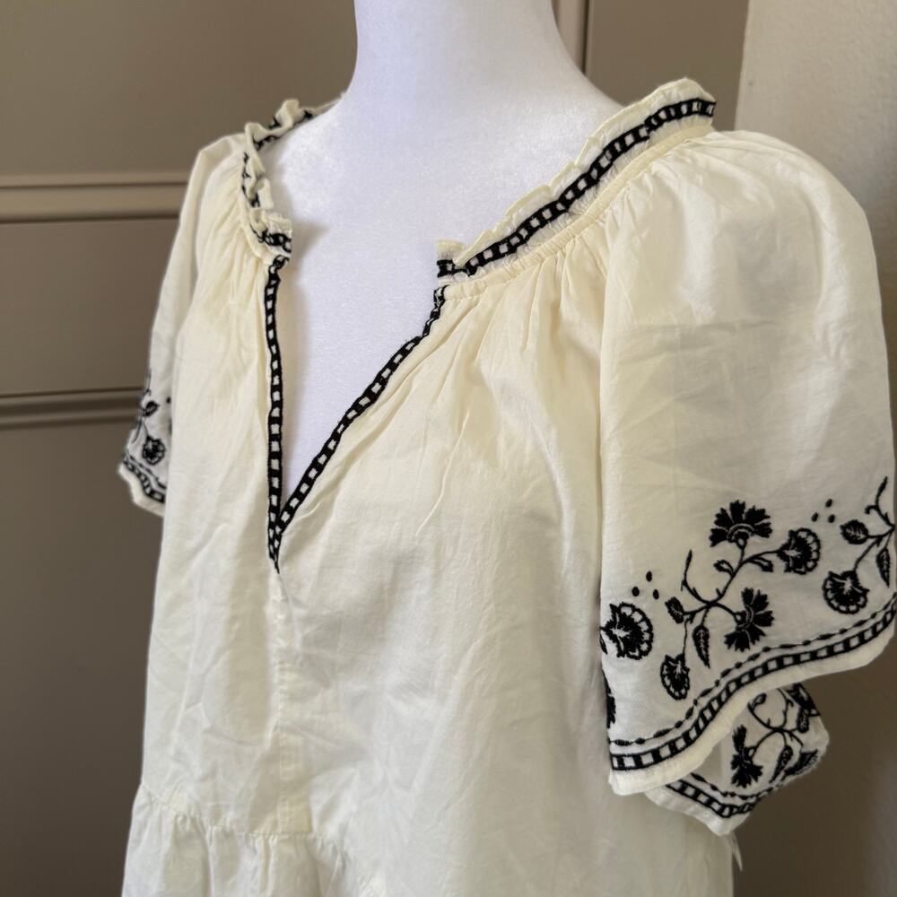 NWT Old Navy Women's Cream and Black Embroidered Mini Swing Dress Size L Cotton - Picture 3 of 7